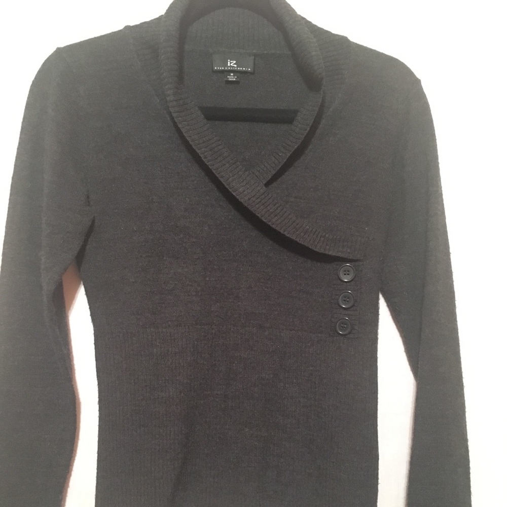 IZ Byer Gray Long Sleeve Wrap Sweater. Juniors M